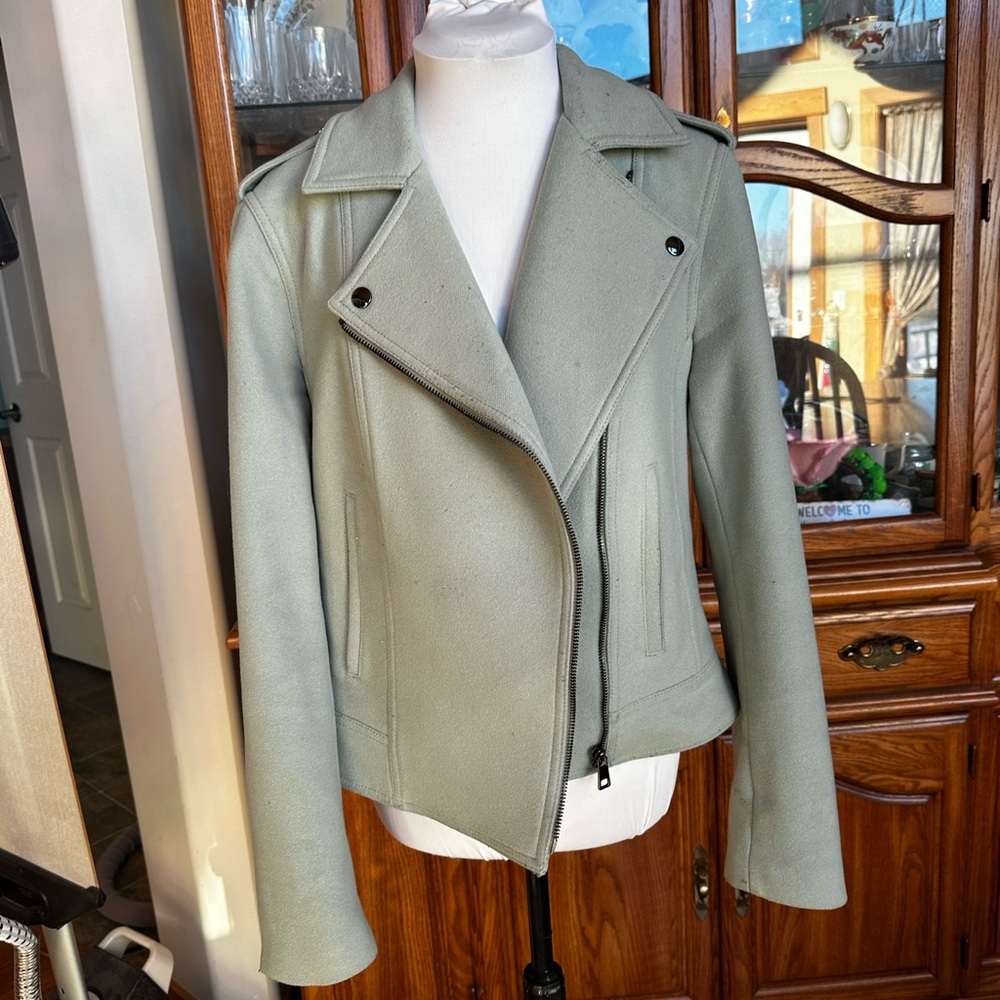 Women's Light Green Jacket